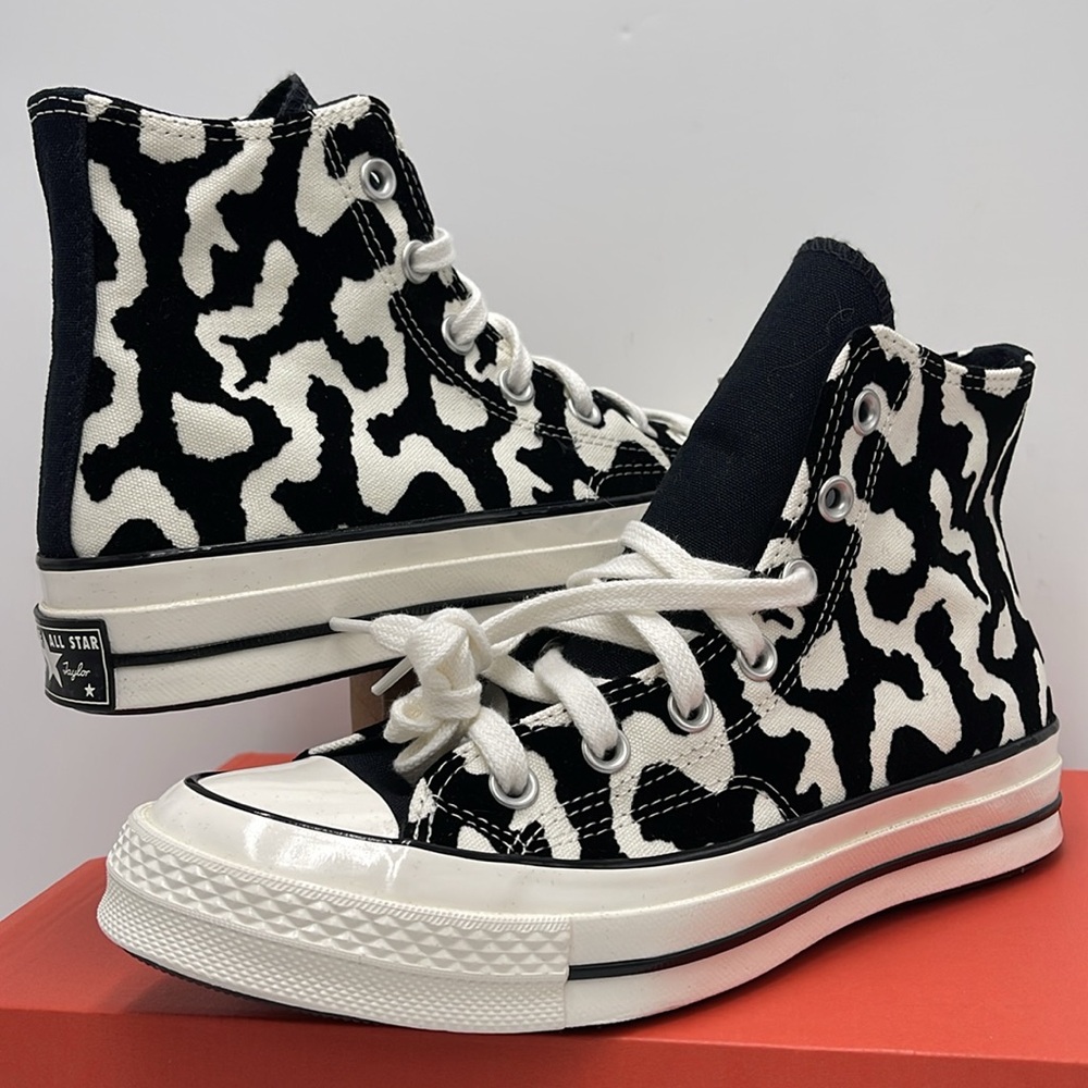 Converse WMNS CHUCK 70 HI
BLACK/EGRET/BLACK A12350C Sneakers - Picture 2 of 16